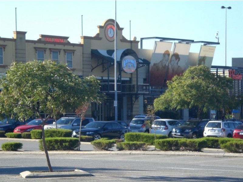 9 Mona Avenue, Beckenham WA 6107