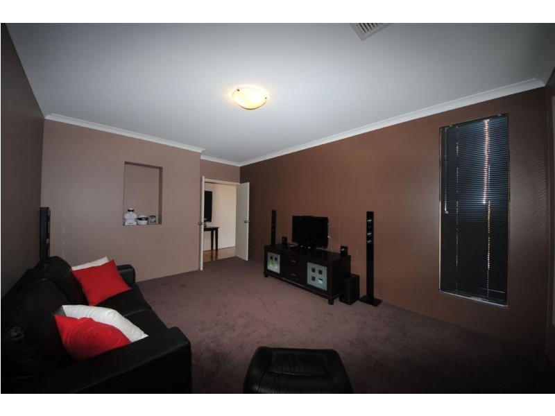 3 Baumea Turn, Hammond Park WA 6164