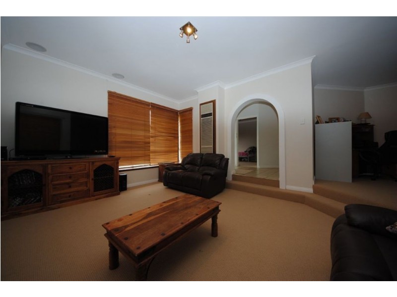 3 Minchin Place, Bull Creek WA 6149