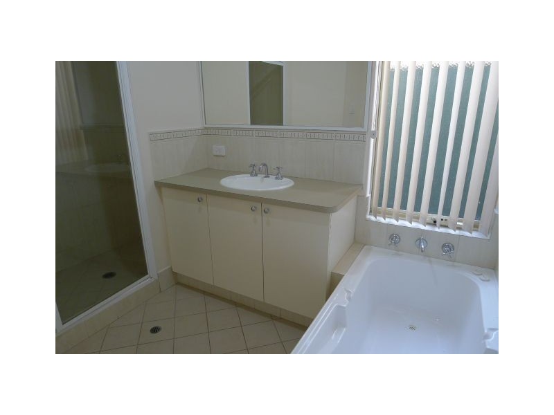 4/100 Great Northern Highway, Midland WA 6056