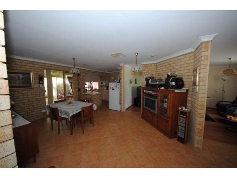 5b Cary Green, Bateman WA 6150