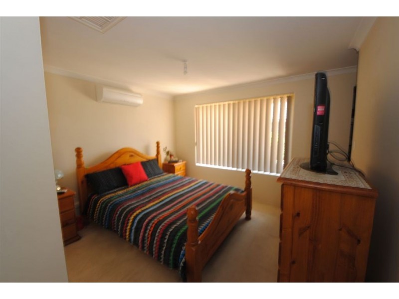 5b Cary Green, Bateman WA 6150