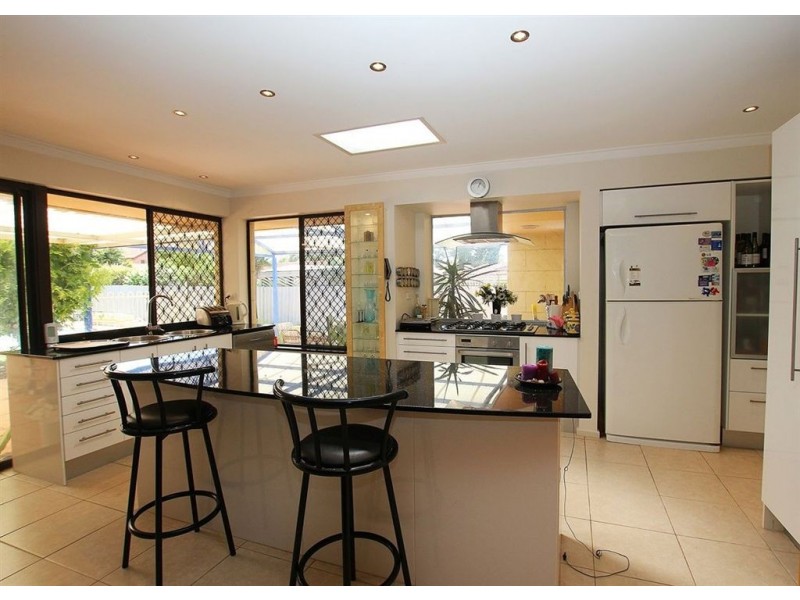 3 Hayes Road, Leeming WA 6149