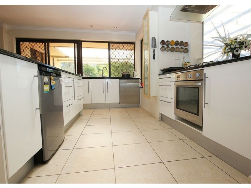 3 Hayes Road, Leeming WA 6149