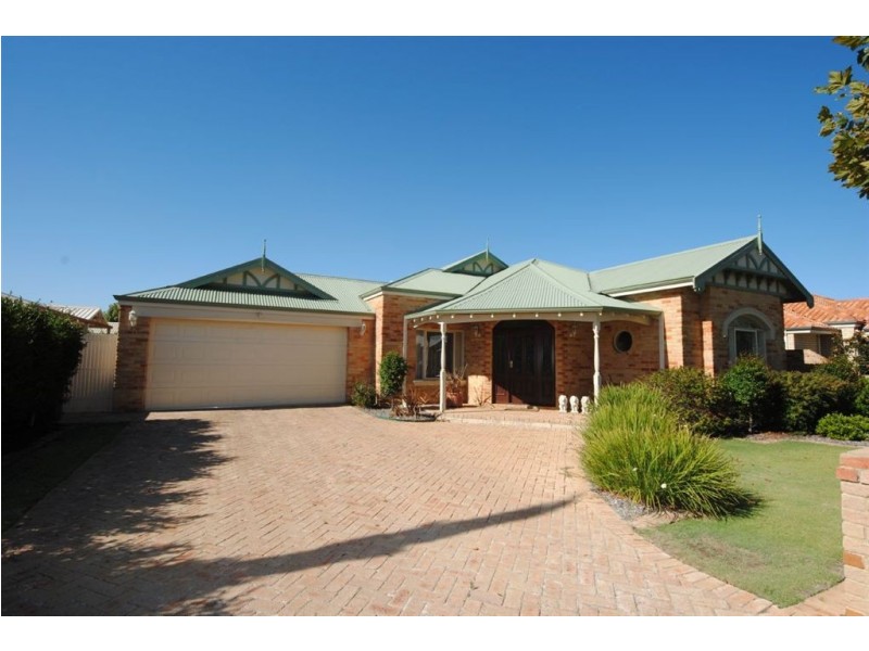 23 Woodrush Way, Canning Vale WA 6155