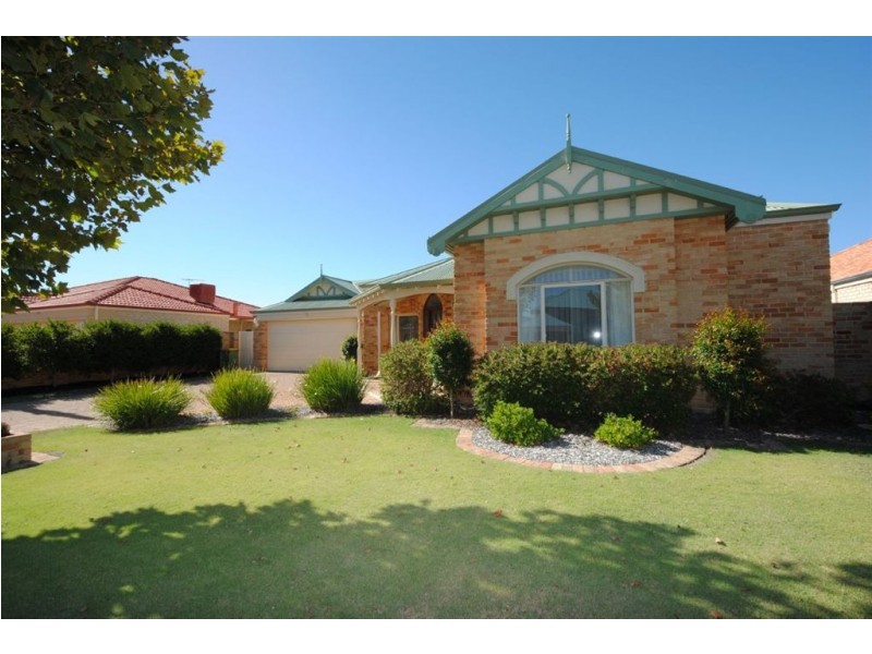 23 Woodrush Way, Canning Vale WA 6155