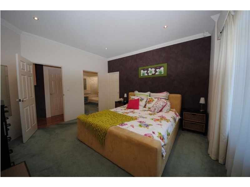 23 Woodrush Way, Canning Vale WA 6155