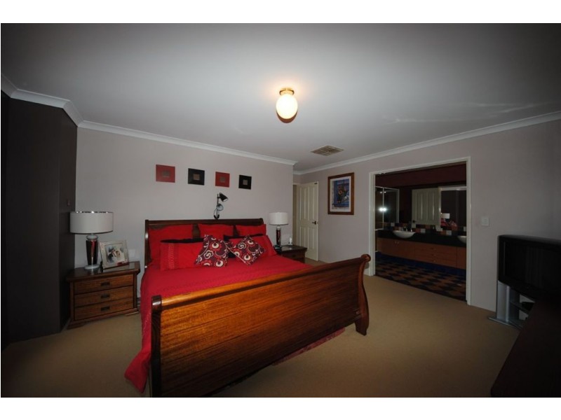 22 Sholto Crescent, Canning Vale WA 6155