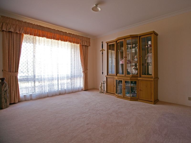 4 Jerrat Mews, Atwell WA 6164