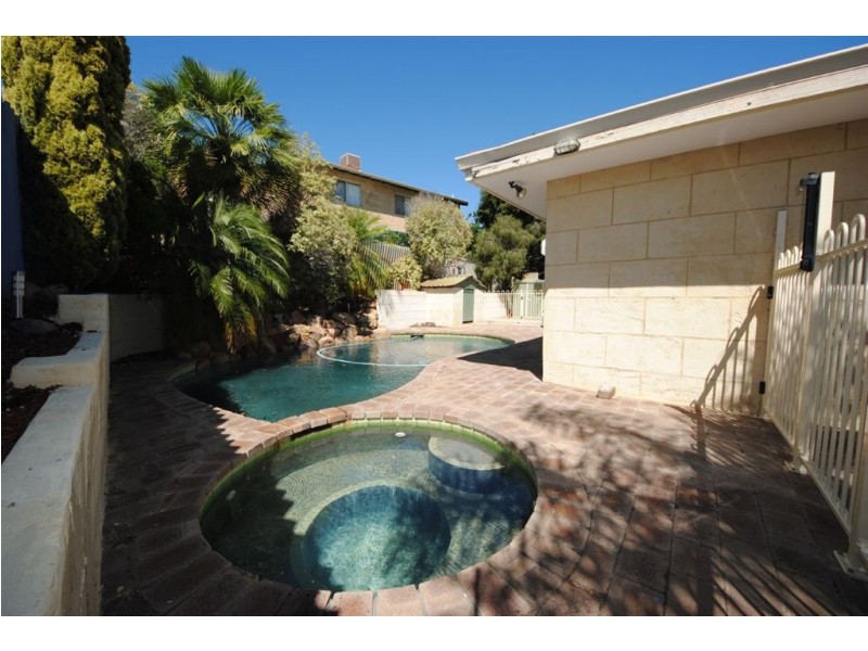 50 Camm Avenue, Bull Creek WA 6149