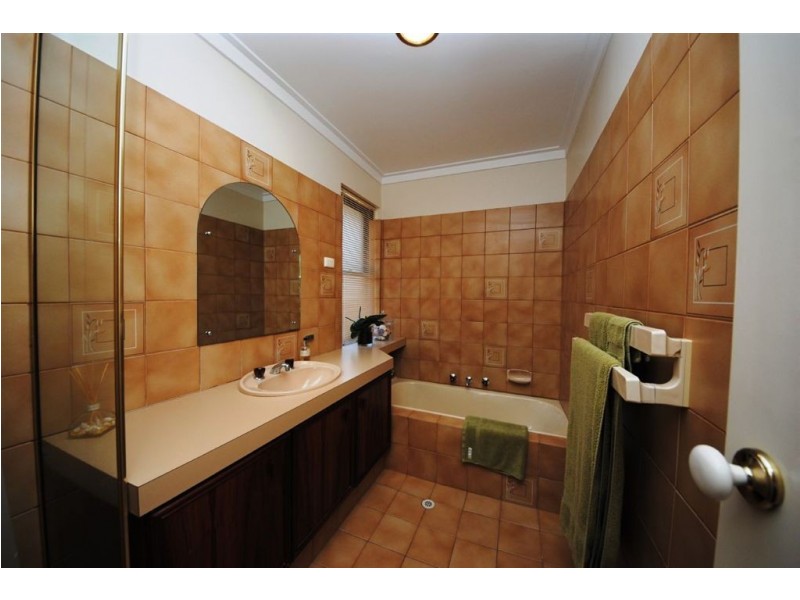 5 McWhae Place, Bull Creek WA 6149