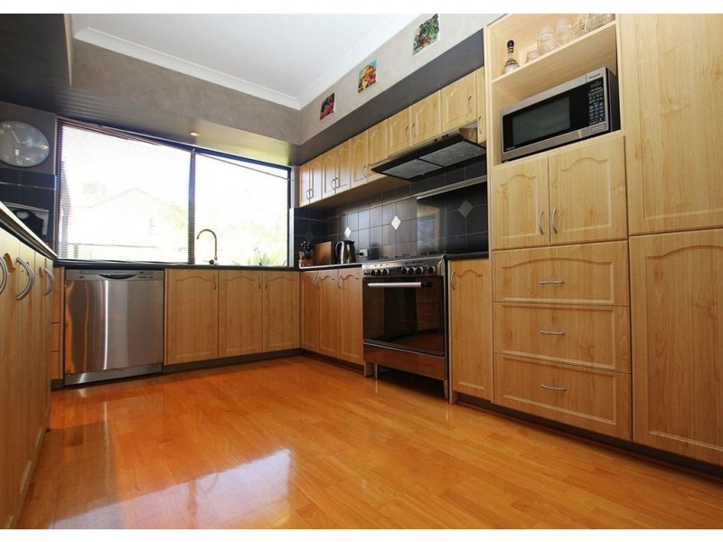 23 The Lakes Boulevard, Jandakot WA 6164