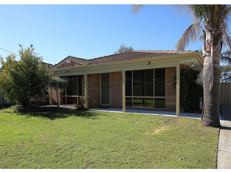 4 South Lake Drive, South Lake WA 6164