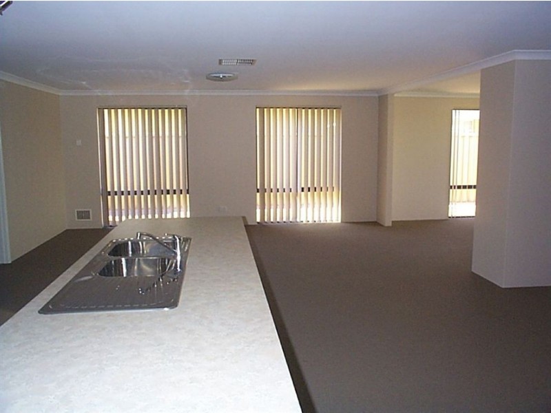 69 Stortford Road, Southern River WA 6110