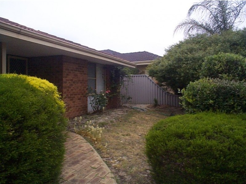 17 Bowman Court, Kardinya WA 6163