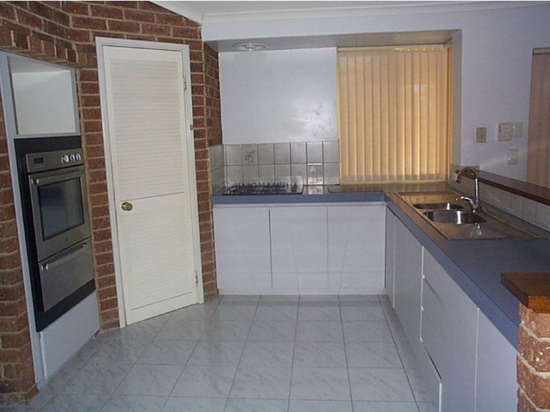 17 Bowman Court, Kardinya WA 6163