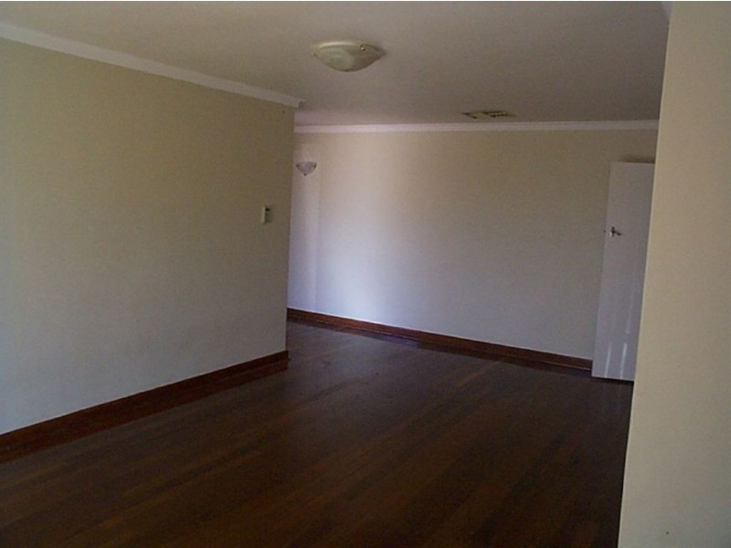 33 Flinders Crescent, Bull Creek WA 6149