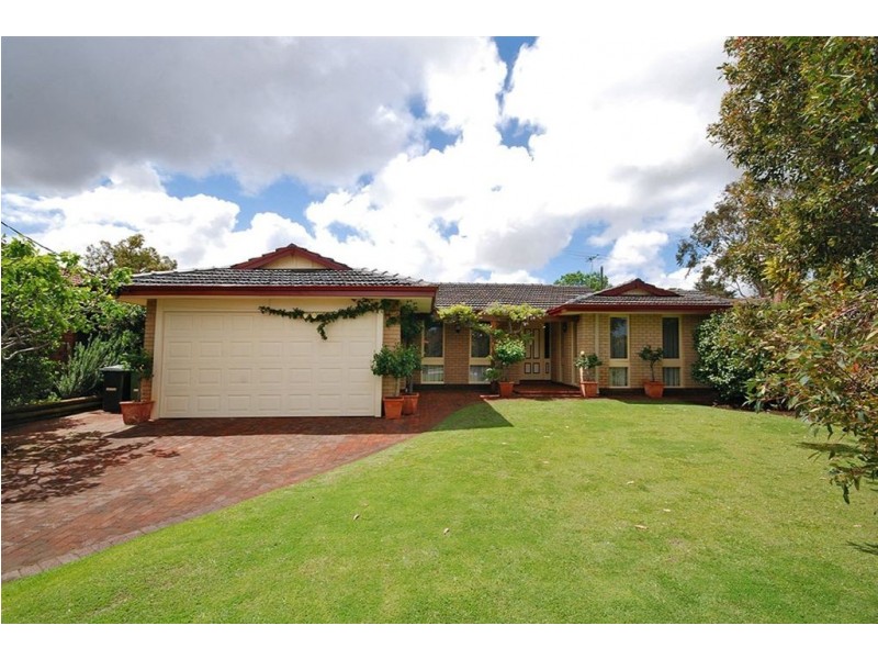 7 Rummer Way, Bateman WA 6150