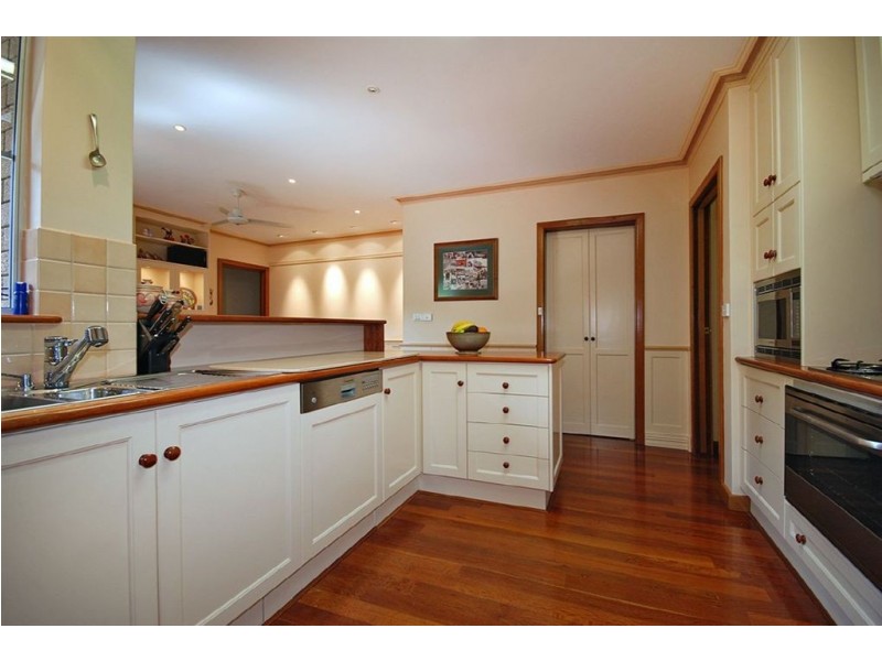 7 Rummer Way, Bateman WA 6150