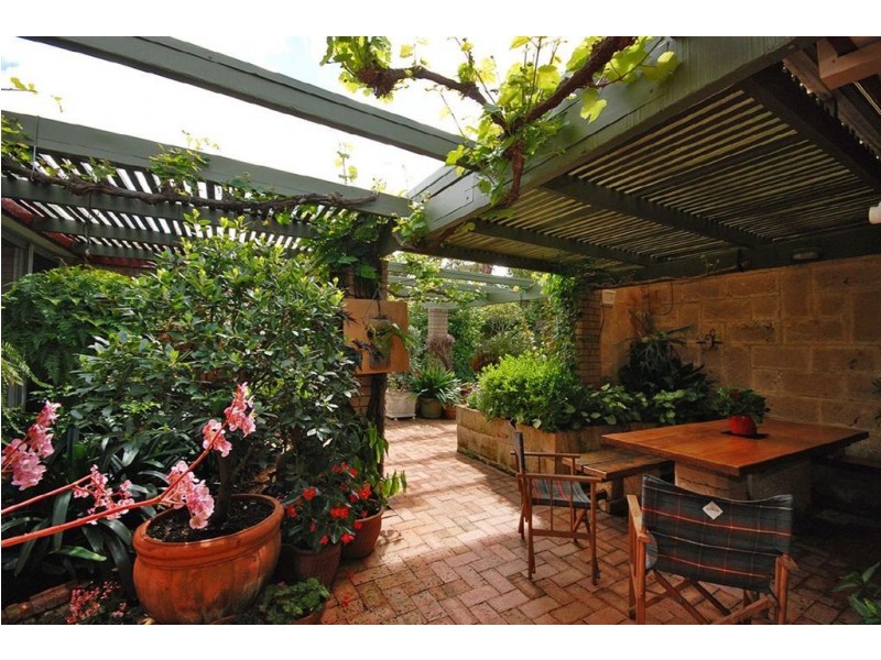 7 Rummer Way, Bateman WA 6150