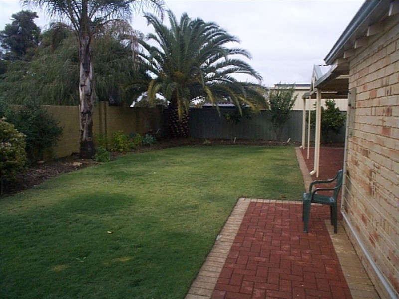 32 Woolmore Cross, Atwell WA 6164