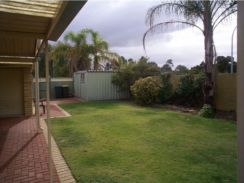 32 Woolmore Cross, Atwell WA 6164