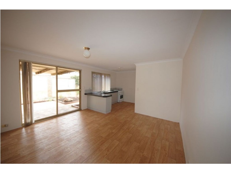 16 Nagambie Close, South Lake WA 6164