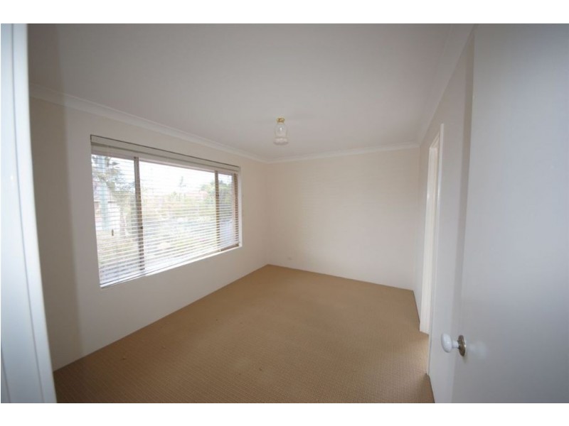 16 Nagambie Close, South Lake WA 6164