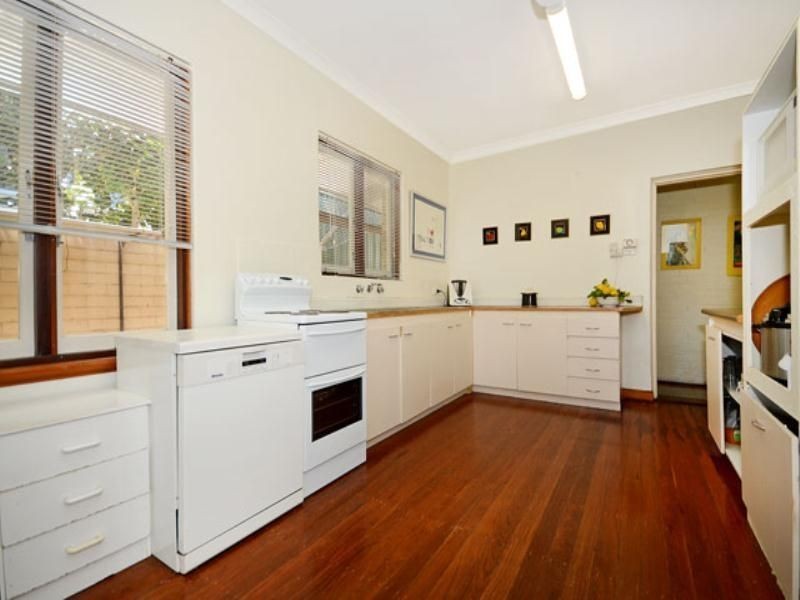 6 Eltham Street, Wembley Downs WA 6019