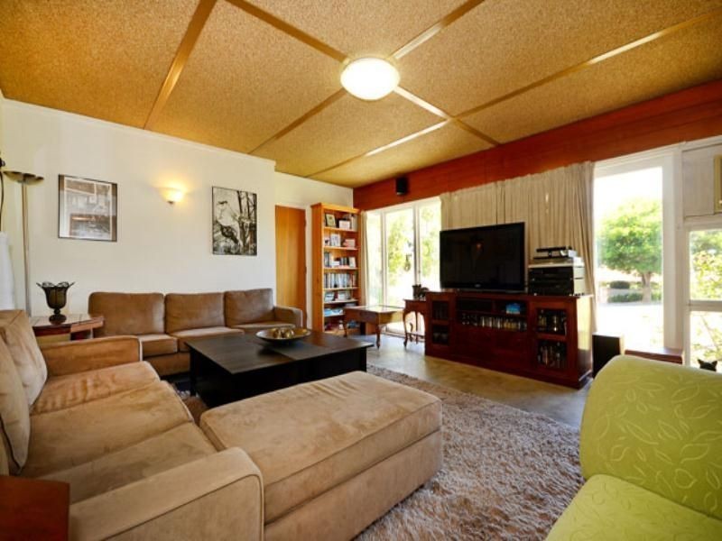 6 Eltham Street, Wembley Downs WA 6019