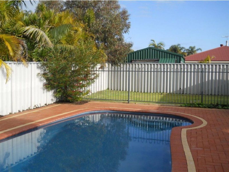 28 Lombe Gardens, Atwell WA 6164