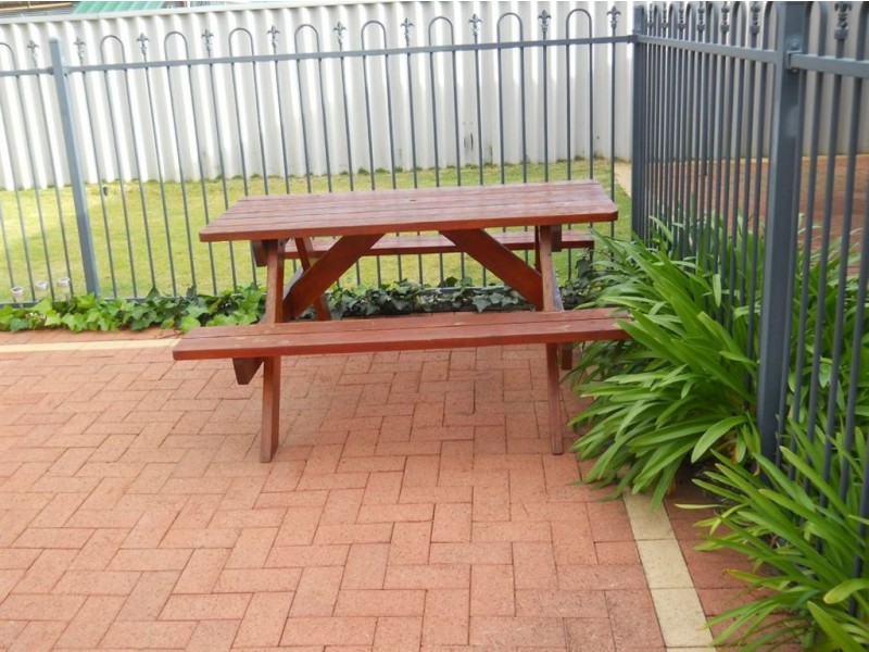 28 Lombe Gardens, Atwell WA 6164
