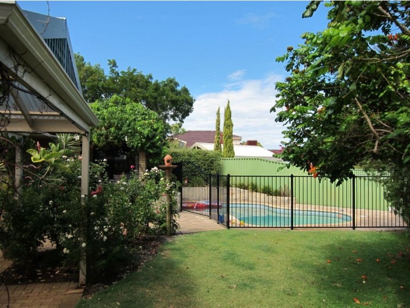 7 Farrell Rise, Bull Creek WA 6149
