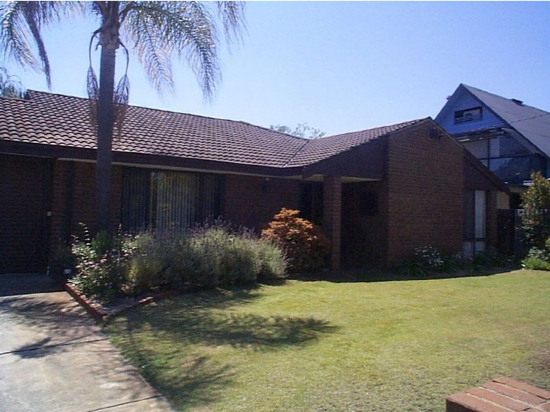 11 Chaparral Crescent, Willetton WA 6155