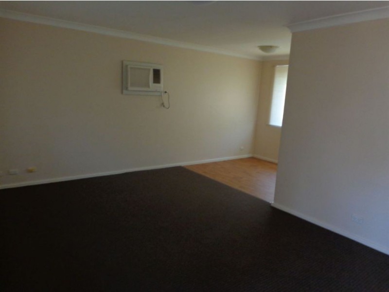 3 Lowan Street, Thornlie WA 6108