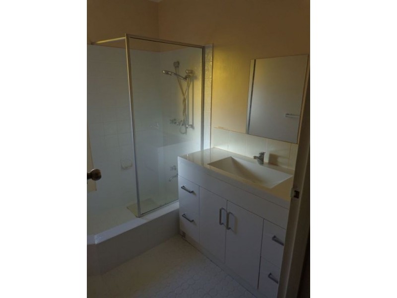 3 Lowan Street, Thornlie WA 6108