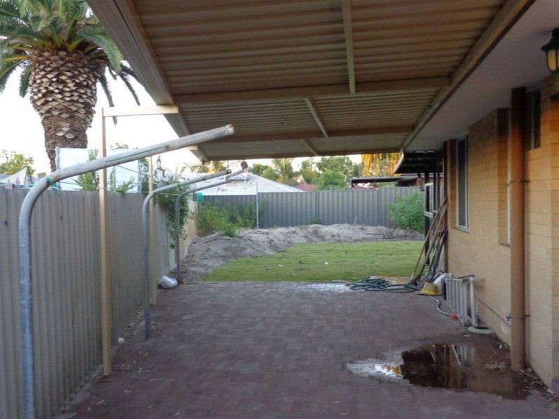 3 Lowan Street, Thornlie WA 6108