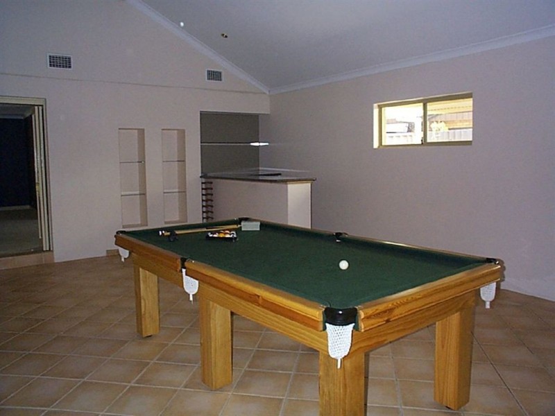 6 Nolt Court, Leeming WA 6149