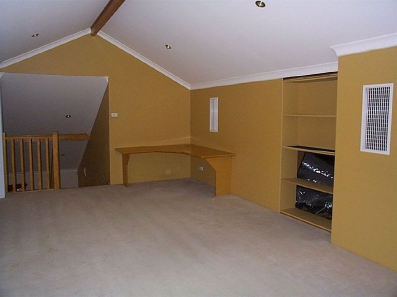 6 Nolt Court, Leeming WA 6149