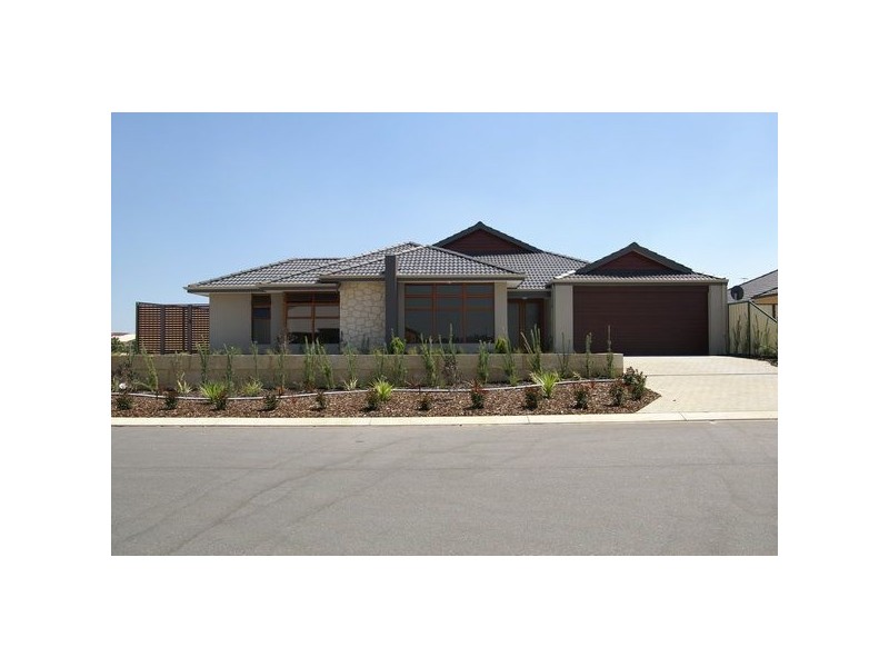 3 Baumea Turn, Hammond Park WA 6164