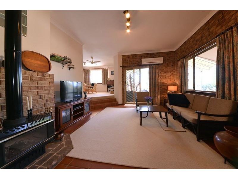 33 Masefield Avenue, North Lake WA 6163