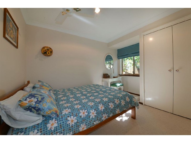 33 Masefield Avenue, North Lake WA 6163