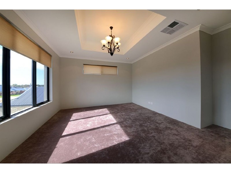 5 Zodiac Loop, Atwell WA 6164