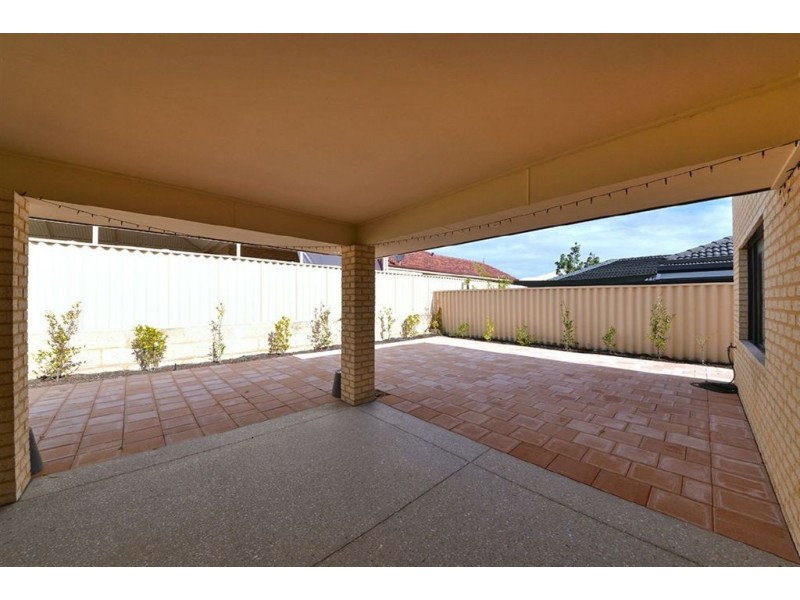 5 Zodiac Loop, Atwell WA 6164