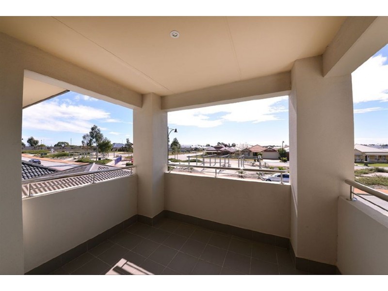 5 Zodiac Loop, Atwell WA 6164