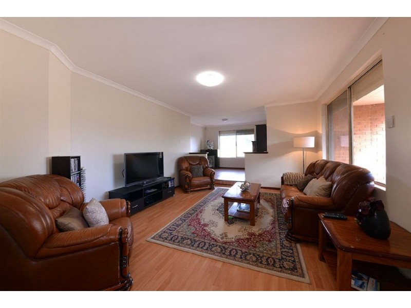 6 Monterey Crescent, Warnbro WA 6169