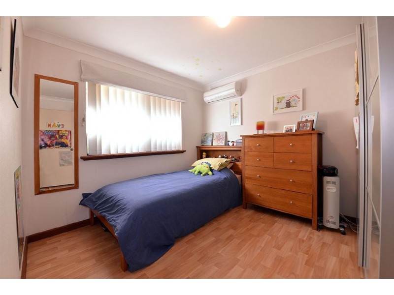 33 Whittaker Crescent, Bull Creek WA 6149