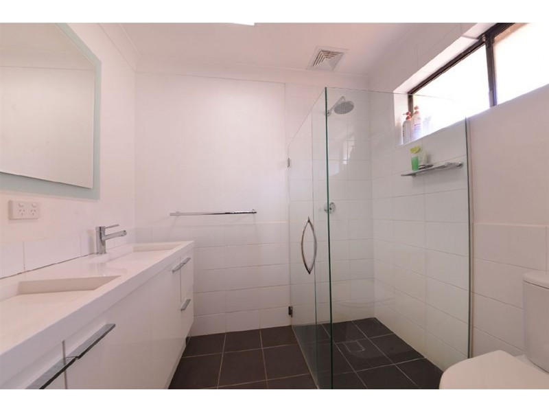 33 Whittaker Crescent, Bull Creek WA 6149