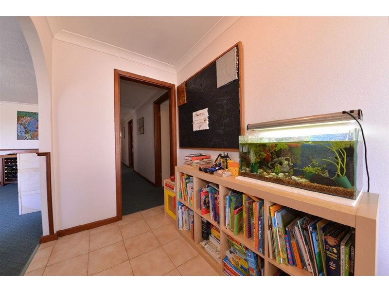 33 Whittaker Crescent, Bull Creek WA 6149