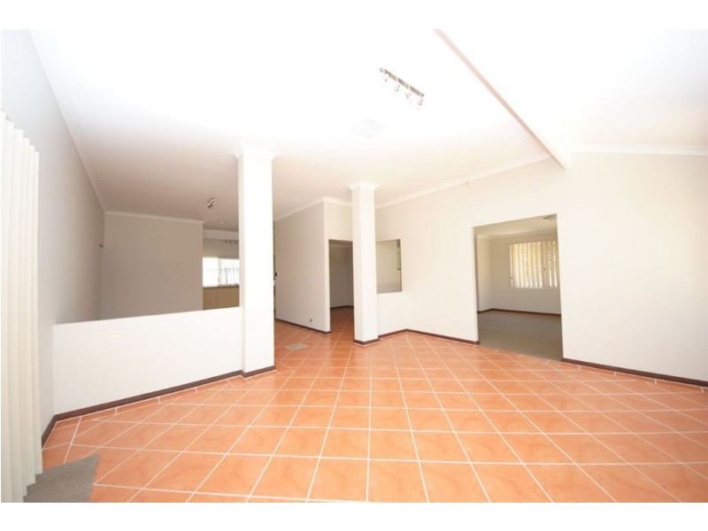 33 Hartwell Parade, Jandakot WA 6164